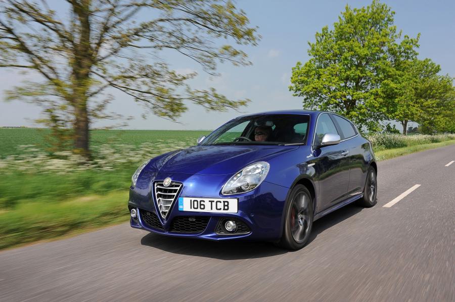 Alfa Romeo Giulietta Sportiva (940) 2014 года  (UK) (фото 14 из 48)